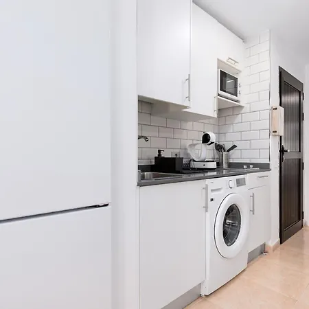 Home2book Modern At Oasis Duna,