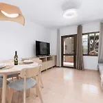Апартаменты Home2book Modern At Oasis Duna,
