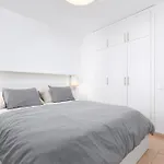 Home2book Modern At Oasis Duna, *