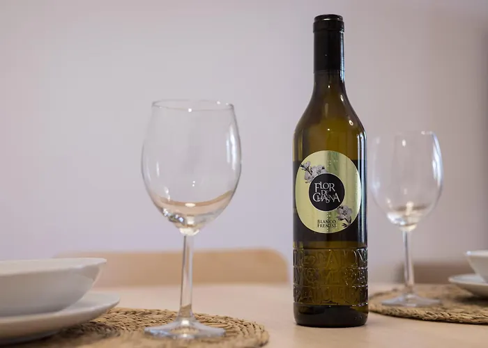 Home2book Modern At Oasis Duna,