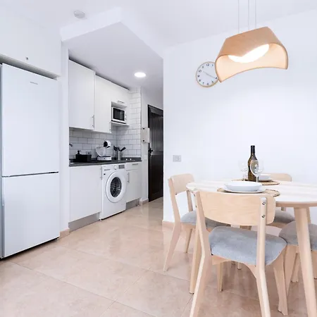 Home2book Modern At Oasis Duna, * קורלחו