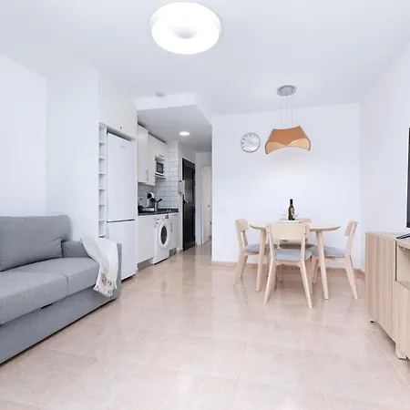 דירה Home2book Modern At Oasis Duna, *